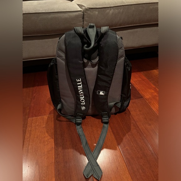 Louisville slugger youth baseball bag. - Picture 3 of 4